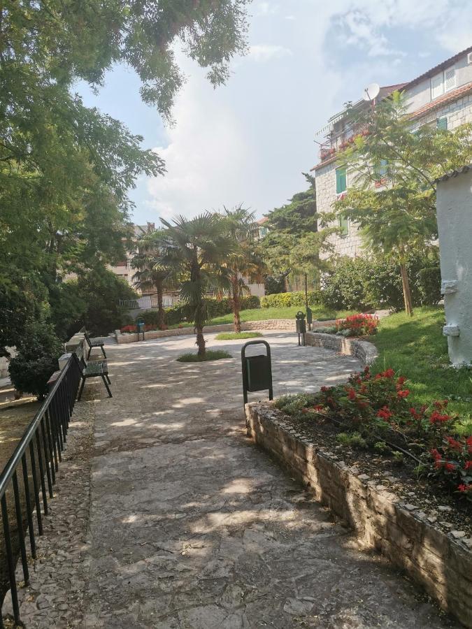 Diana Rooms And Apartment Сплит Экстерьер фото
